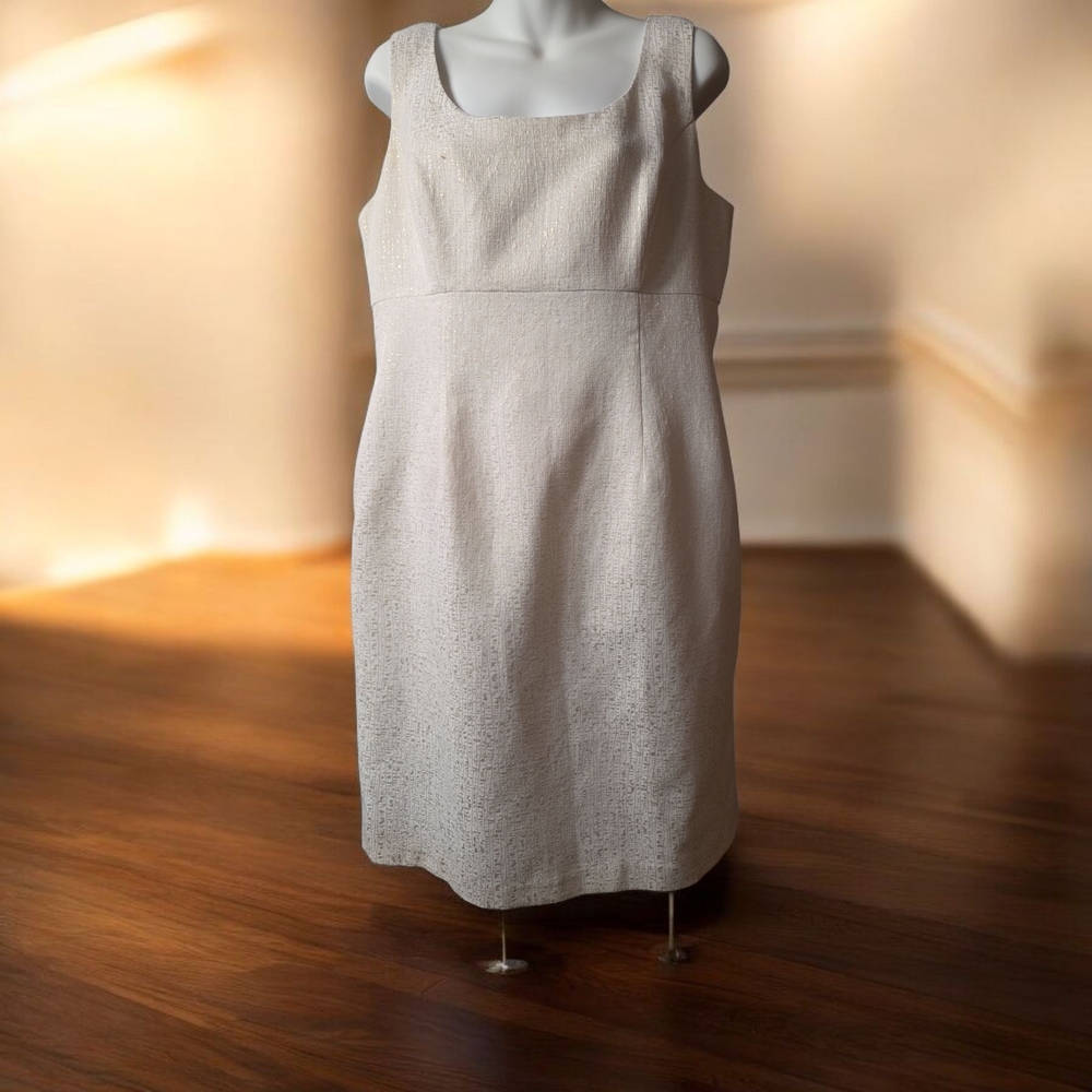 Jessica Howard Elegant White Midi Dress